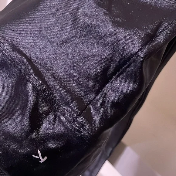 Koral Lustrous Leggings - Picture 3 of 4